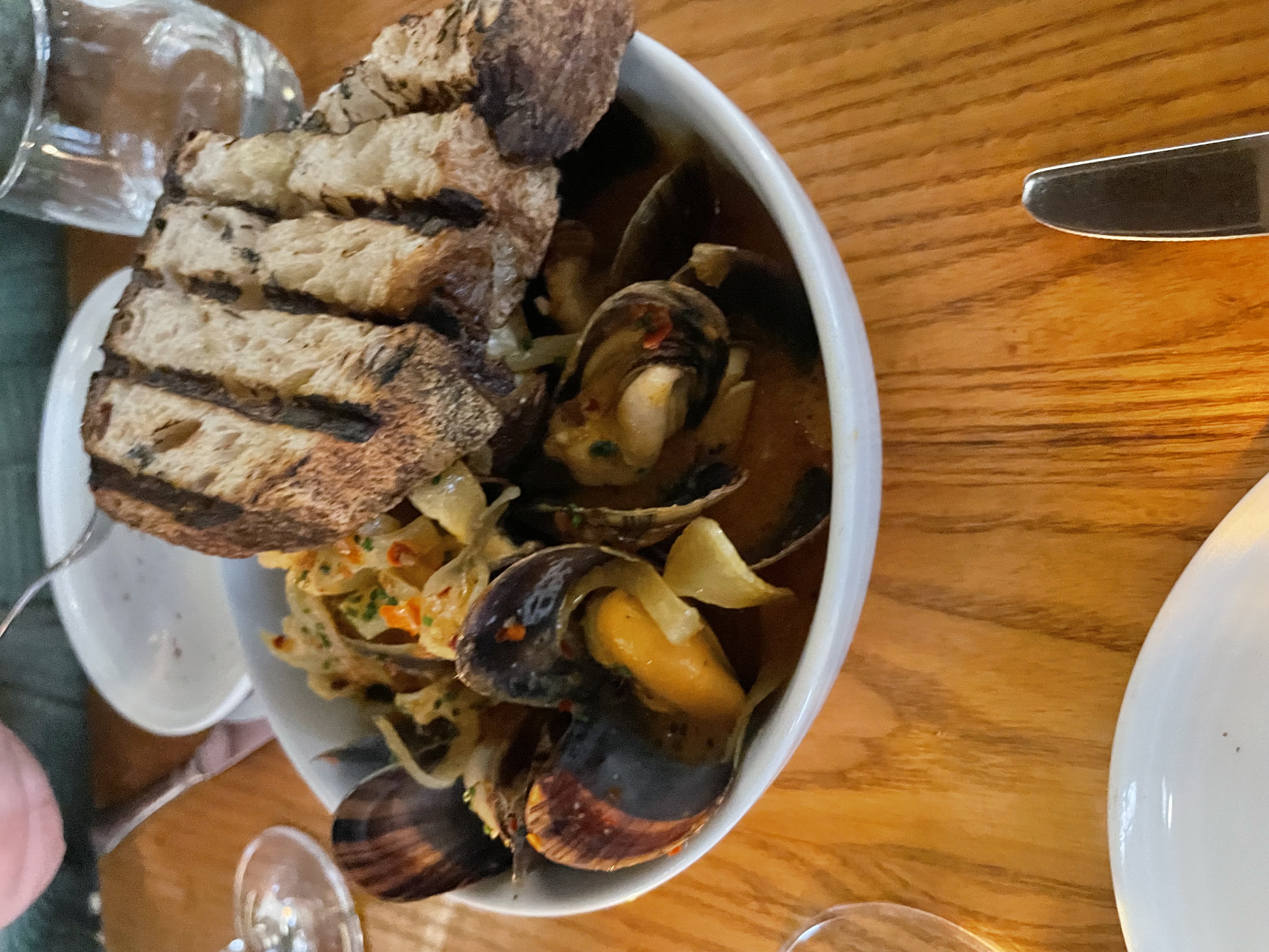 Clams at Settler